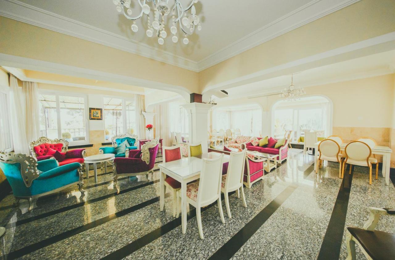 Hotel Pine Bay Club (Adults Only) Karavas  Exterior photo