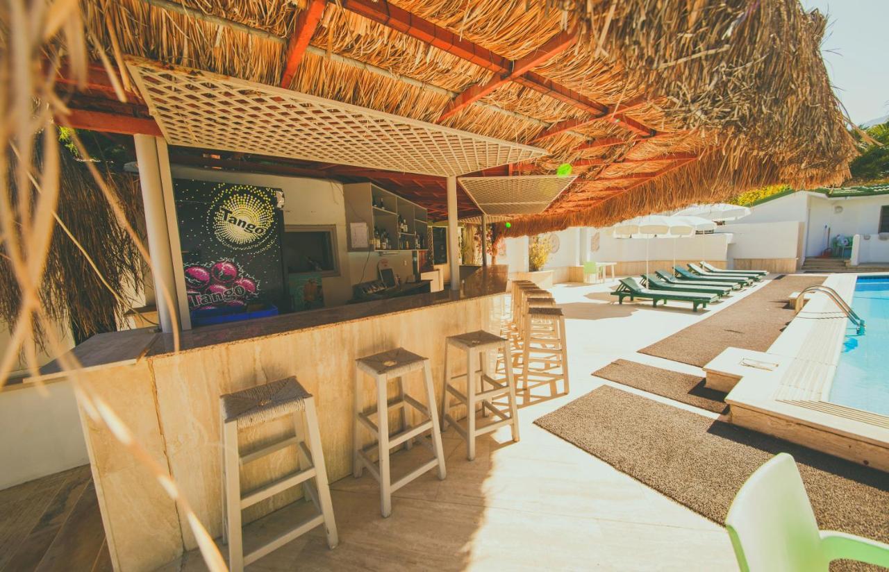 Hotel Pine Bay Club (Adults Only) Karavas  Exterior photo